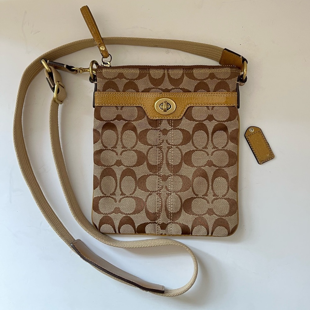 Coach Signature Brown Tan Crossbody File Bag 40688